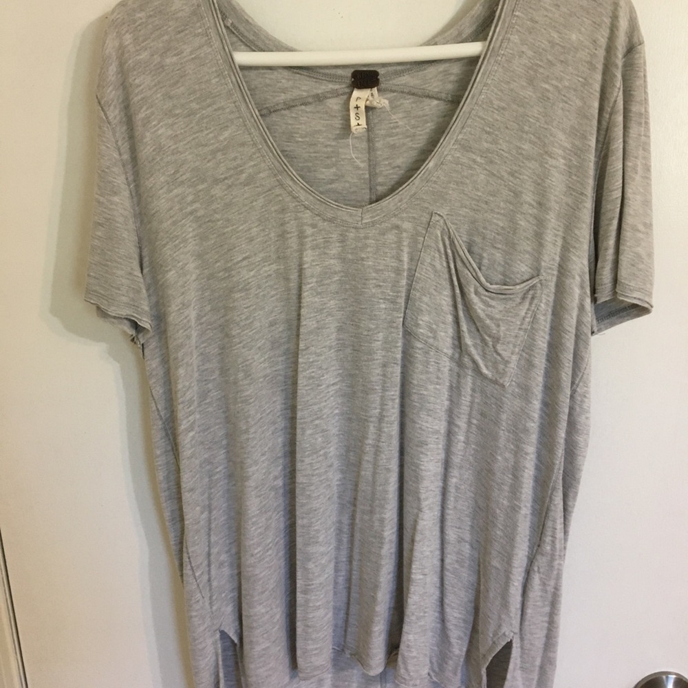 Loose shirt